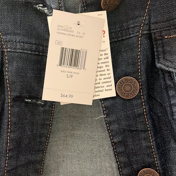 Dark wash guess denim jacket new with tags - Picture 3 of 4